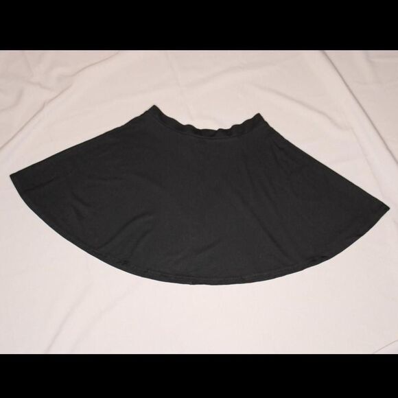 Charlotte Russe Black Skater Skirt - Picture 2 of 3
